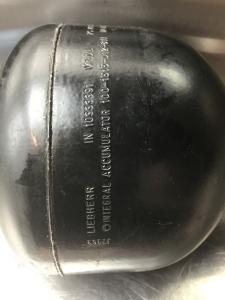 Liebherr Accumulatore